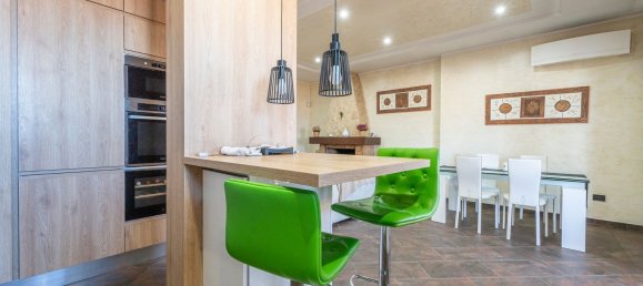 4 rooms Penthouse in Ciampino, Italy No. 21796 14