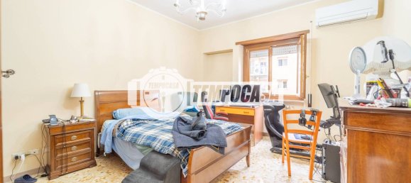 1 bedroom Apartment in Rome, Italy No. 207495 2