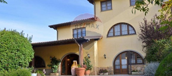7 bedrooms Villa in Massarosa, Italy No. 153171 2