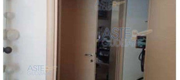 Apartamento de 4 divisões em Livorno, Italy N.º 41747 7