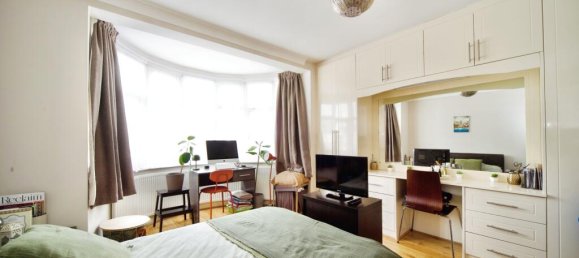 3 bedrooms House in Harrow, United Kingdom No. 11636 14