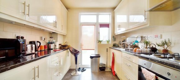 3 bedrooms House in Harrow, United Kingdom No. 11636 12