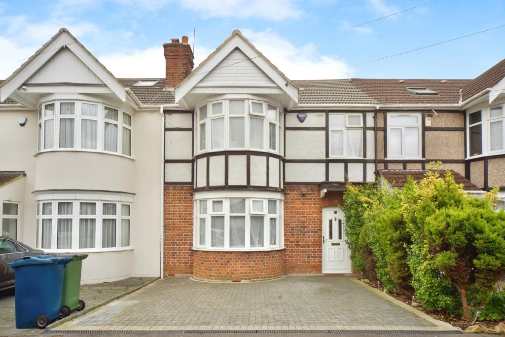 3 bedrooms House in Harrow, United Kingdom No. 11636