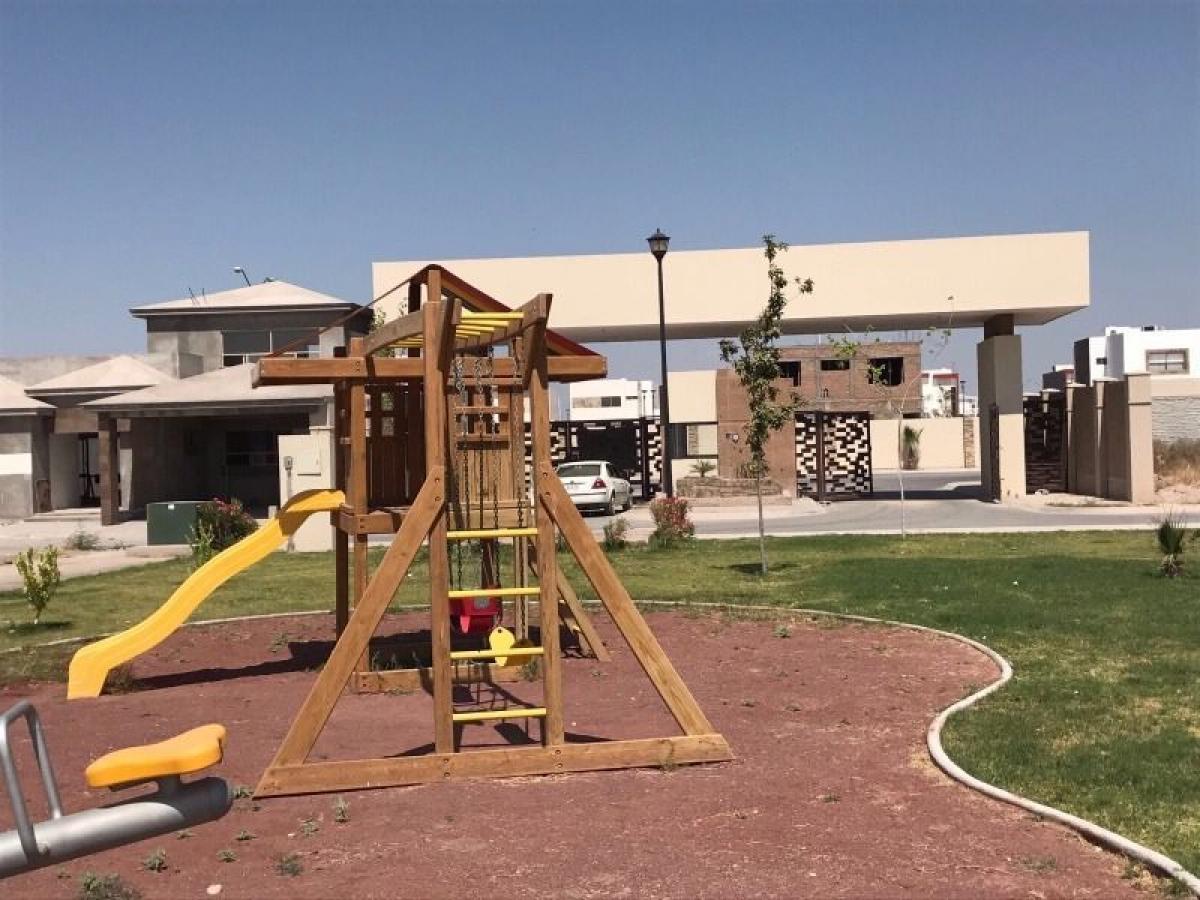 3 bedrooms House in Playa Vicente, Mexico No. 174716