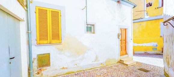 Дом с 3 спальнями в Кьети, Италия № 373552 12