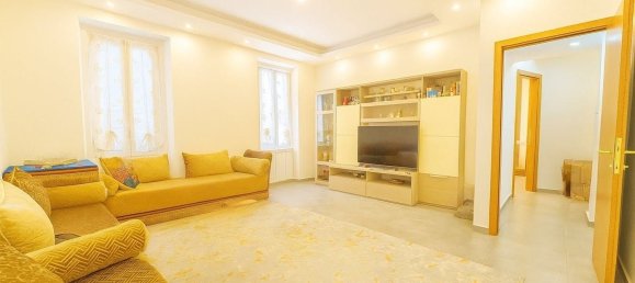 Apartamento de 3 dormitorios en Seveso, Italy No. 362183 3