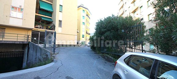 2 Schlafzimmer Wohnung in Genoa, Italy, Nr. 329878 4