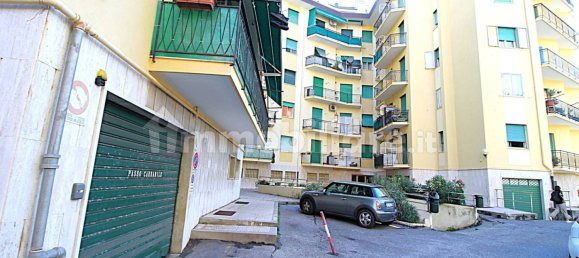 2 Schlafzimmer Wohnung in Genoa, Italy, Nr. 329878 3