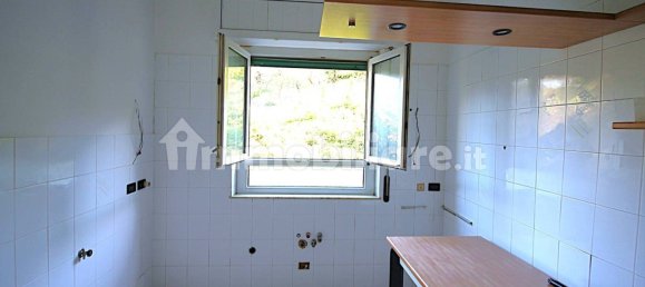 2 Schlafzimmer Wohnung in Genoa, Italy, Nr. 329878 8