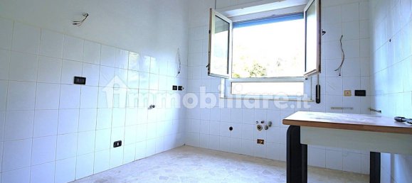 2 Schlafzimmer Wohnung in Genoa, Italy, Nr. 329878 21