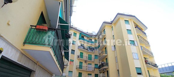 2 Schlafzimmer Wohnung in Genoa, Italy, Nr. 329878 2