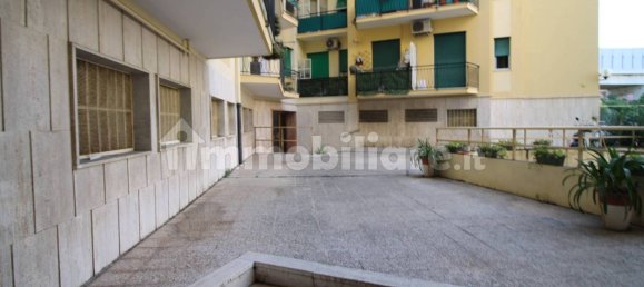 2 Schlafzimmer Wohnung in Genoa, Italy, Nr. 329878 24