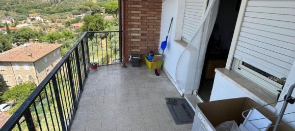 4 bedrooms Apartment in Magione, Italy No. 324432 12