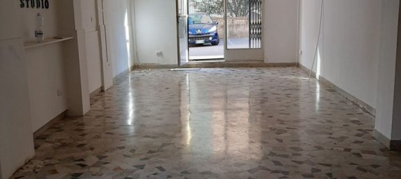 65m² Commercial property in Caltanissetta, Italy No. 332921 7