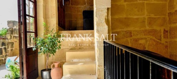 3 bedrooms House in Xaghra, Malta No. 11585 3