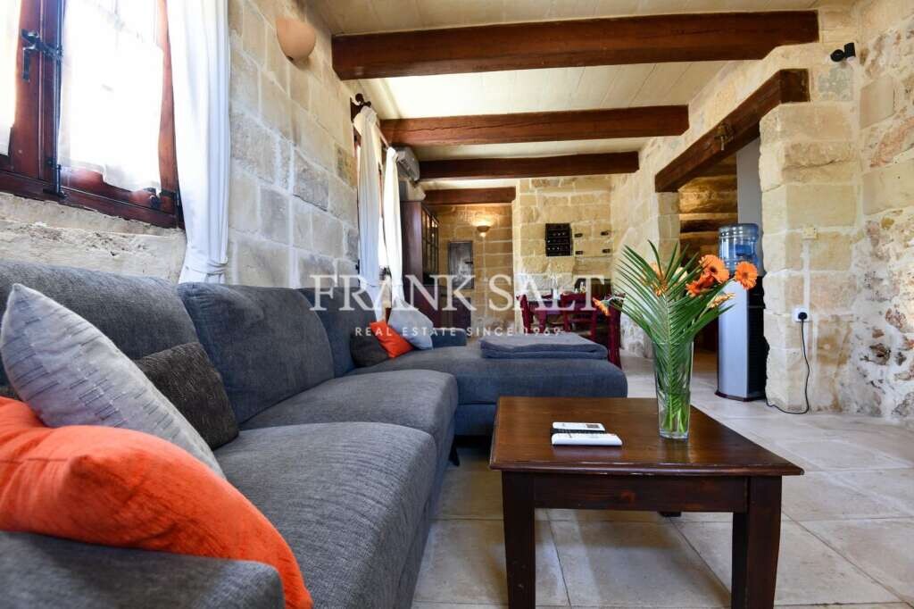 3 bedrooms House in Xaghra, Malta No. 11585