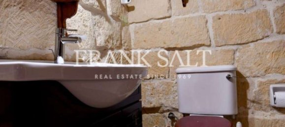 3 bedrooms House in Xaghra, Malta No. 11585 16