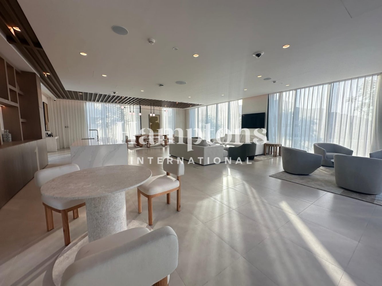 Moradia em banda T3 em The Valley, UAE N.º 119880