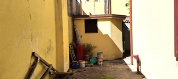 373m² Office in Spoleto, Italy No. 357566 8