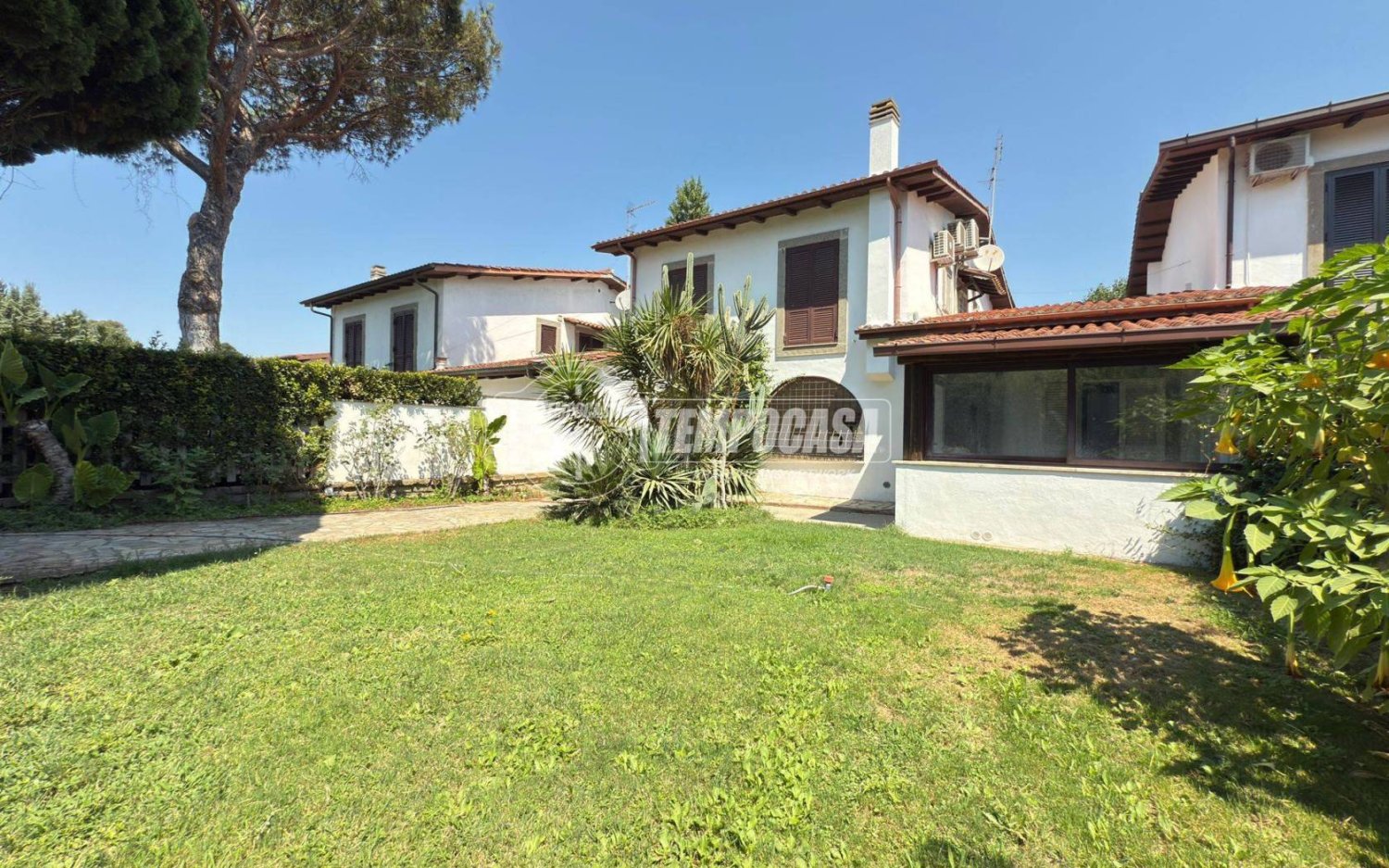 3 Schlafzimmer Villa in Rome, Italy, Nr. 385779
