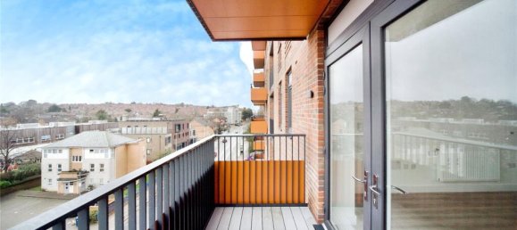 1 bedroom Apartment in The Hyde, United Kingdom No. 11664 10