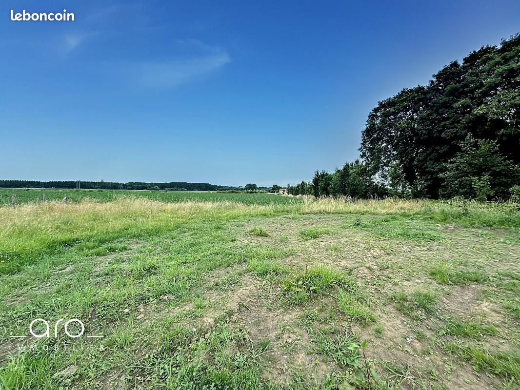 700m² Land in Genech, France No. 227819
