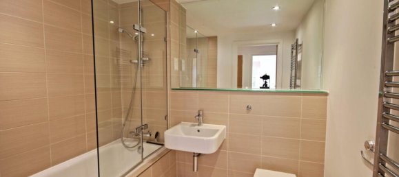 2 bedrooms Apartment in London, United Kingdom No. 13480 15