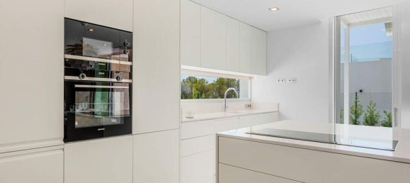 Villa de 3 dormitorios en Alicante, Spain No. 190472 19