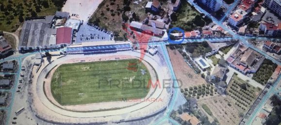 360m² Land in Vieira de Leiria, Portugal No. 72739 2