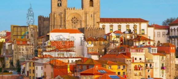 3 bedrooms Apartment in Porto, Portugal No. 151316 8