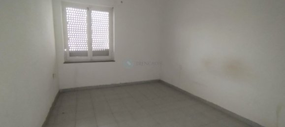 Apartamento de 4 dormitorios en Elda, Spain No. 160239 11