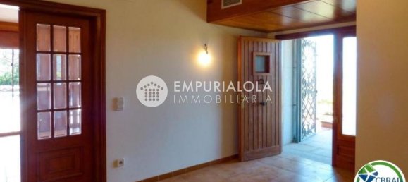 4 bedrooms House in Sant Climent Sescebes, Spain No. 169715 31