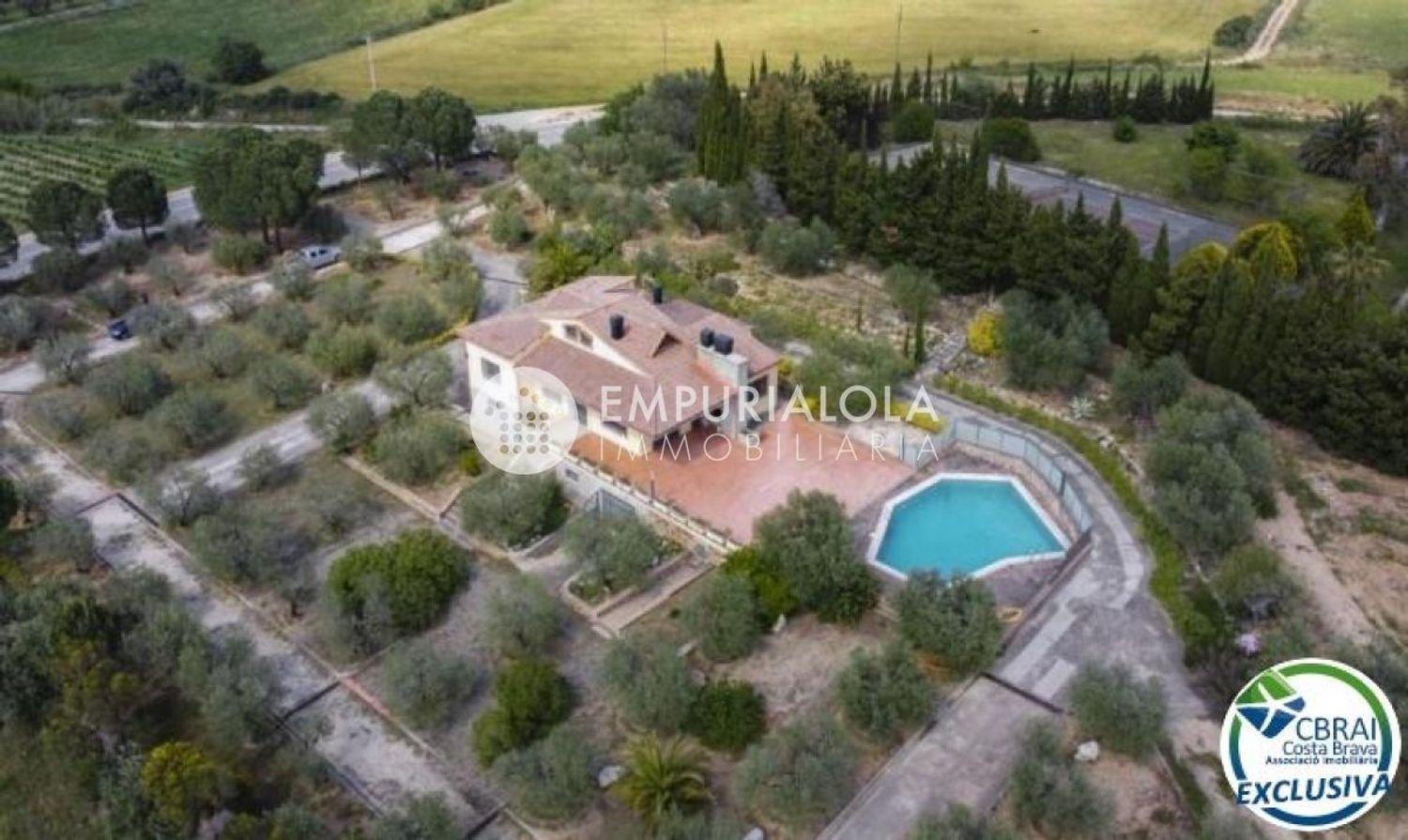 4 bedrooms House in Sant Climent Sescebes, Spain No. 169715