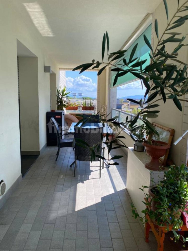 3 bedrooms Apartment in Pisa, Italy No. 352504