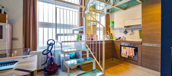 1 bedroom Apartment in Milan, Italy No. 323756 5