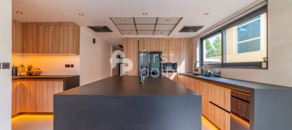 4 bedrooms Villa in Jumeirah Park, UAE No. 13531 5