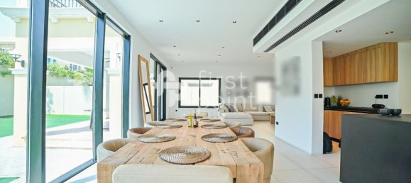 4 bedrooms Villa in Jumeirah Park, UAE No. 13531 3