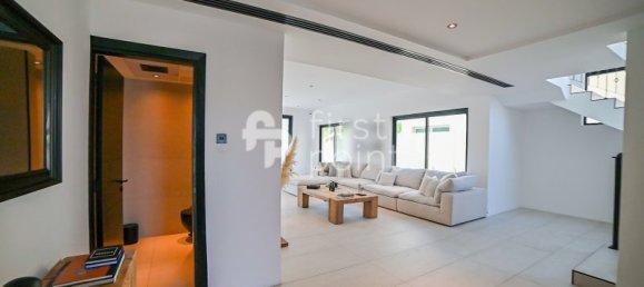 4 bedrooms Villa in Jumeirah Park, UAE No. 13531 7