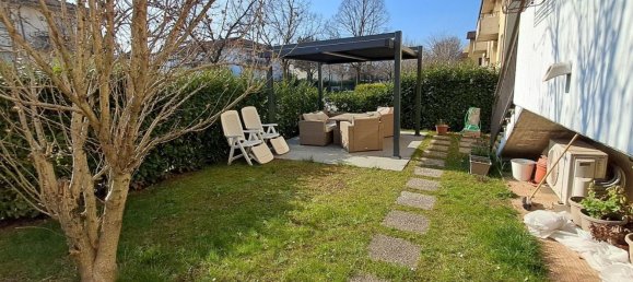 5 rooms Apartment in Solignano, Italy No. 143431 3