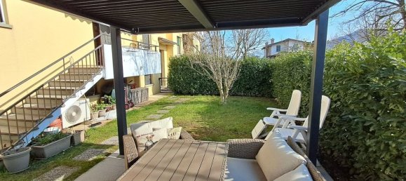 5 rooms Apartment in Solignano, Italy No. 143431 2
