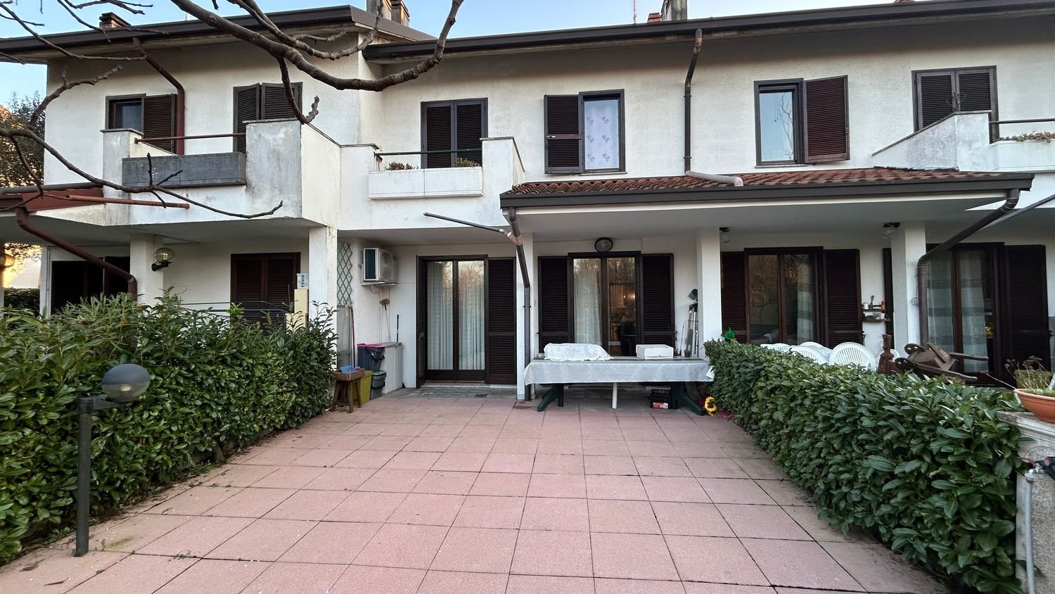 6-Zimmer Haus in Gazzada Schianno, Italy, Nr. 5504