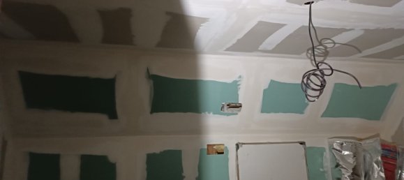  مرآب في Pithiviers, France رقم 80775 3