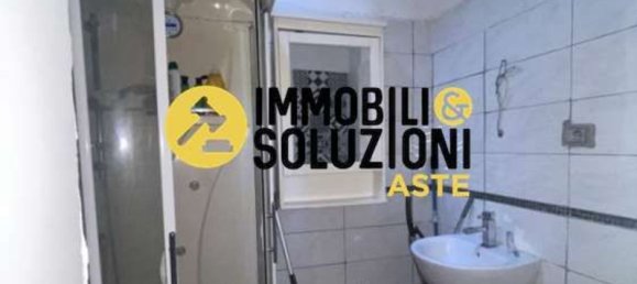 Apartamento de 2 habitaciónes en Cinisello Balsamo, Italy No. 7992 21