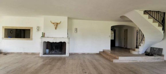 Villa de 3 dormitorios en Beaucaire, France No. 294493 4