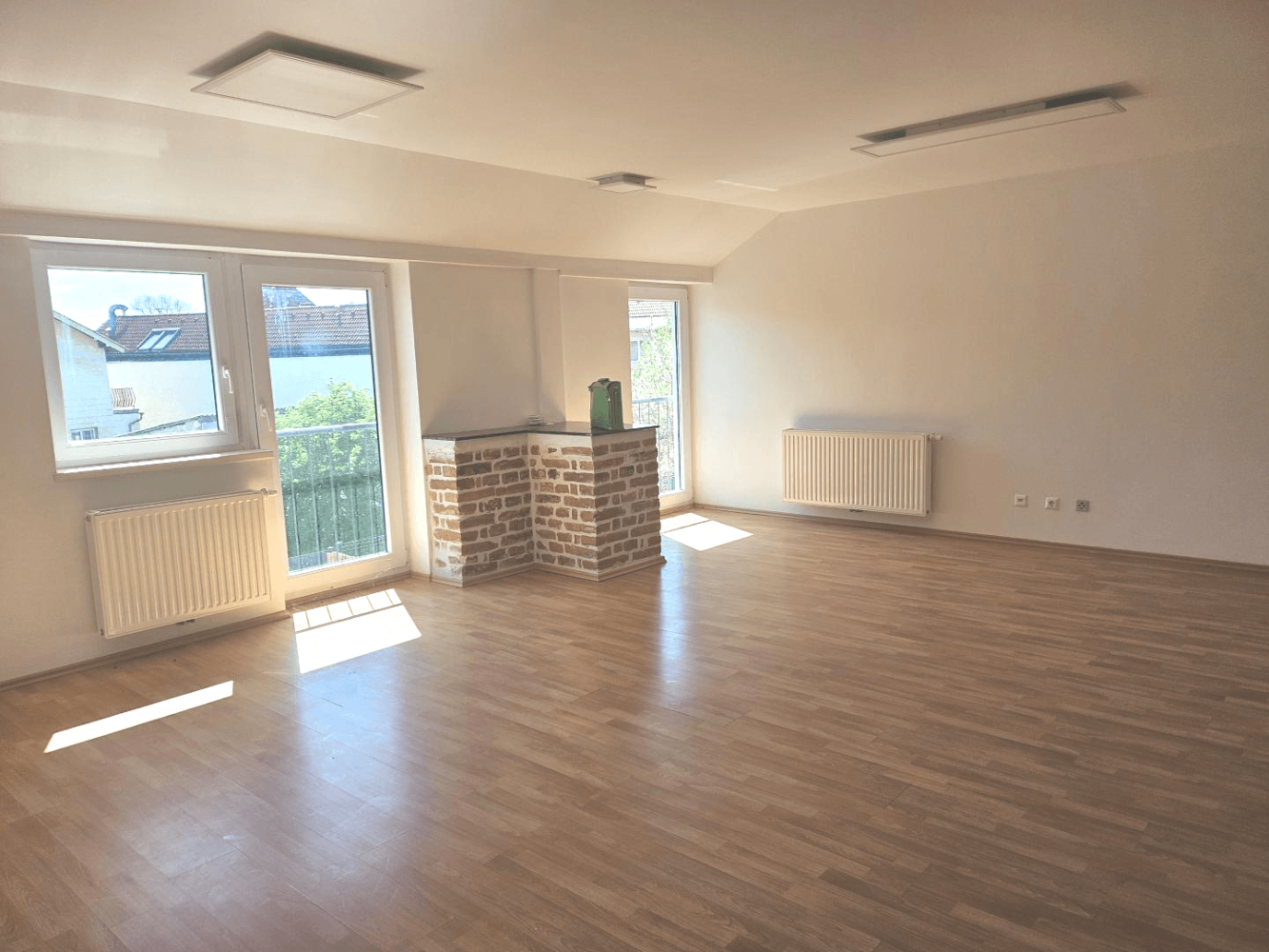 Apartamento T2 em Achau, Austria N.º 216685