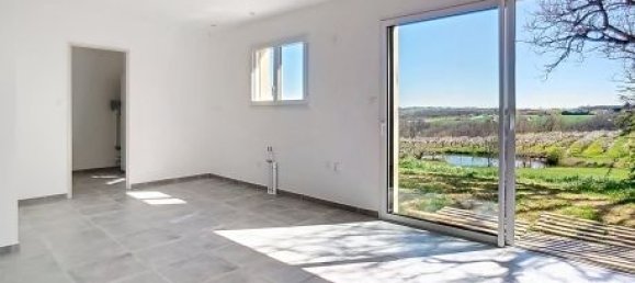 Вилла с 3 спальнями в Погр, Франция № 304799 7