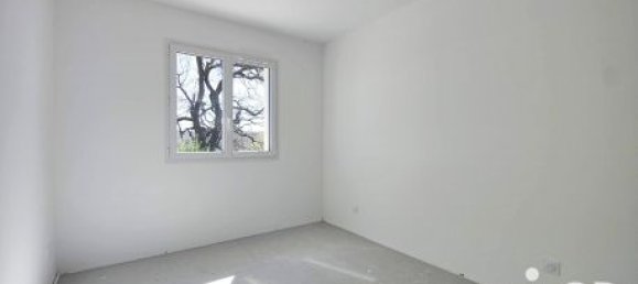 Вилла с 3 спальнями в Погр, Франция № 304799 8