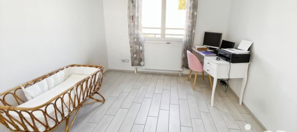 5 bedrooms House in Saint-Genest-Lerpt, France No. 196132 16