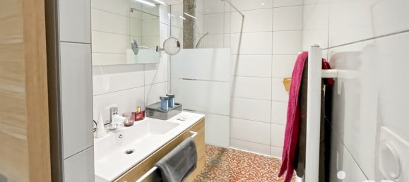 5 bedrooms House in Saint-Genest-Lerpt, France No. 196132 11