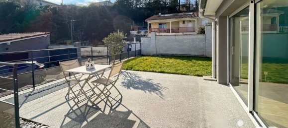 5 bedrooms House in Saint-Genest-Lerpt, France No. 196132 24